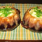 Говядина с имбирем, луком и яблоками