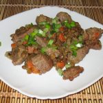 Жарено-тушеная говядина с горчицей и овощами